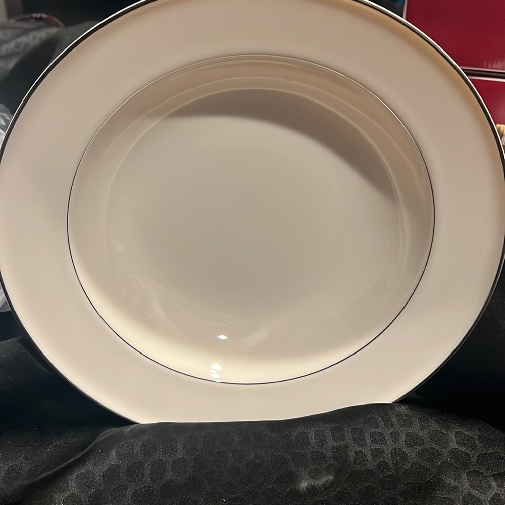 Mikasa Ivory Stanton Platinum serving bowl